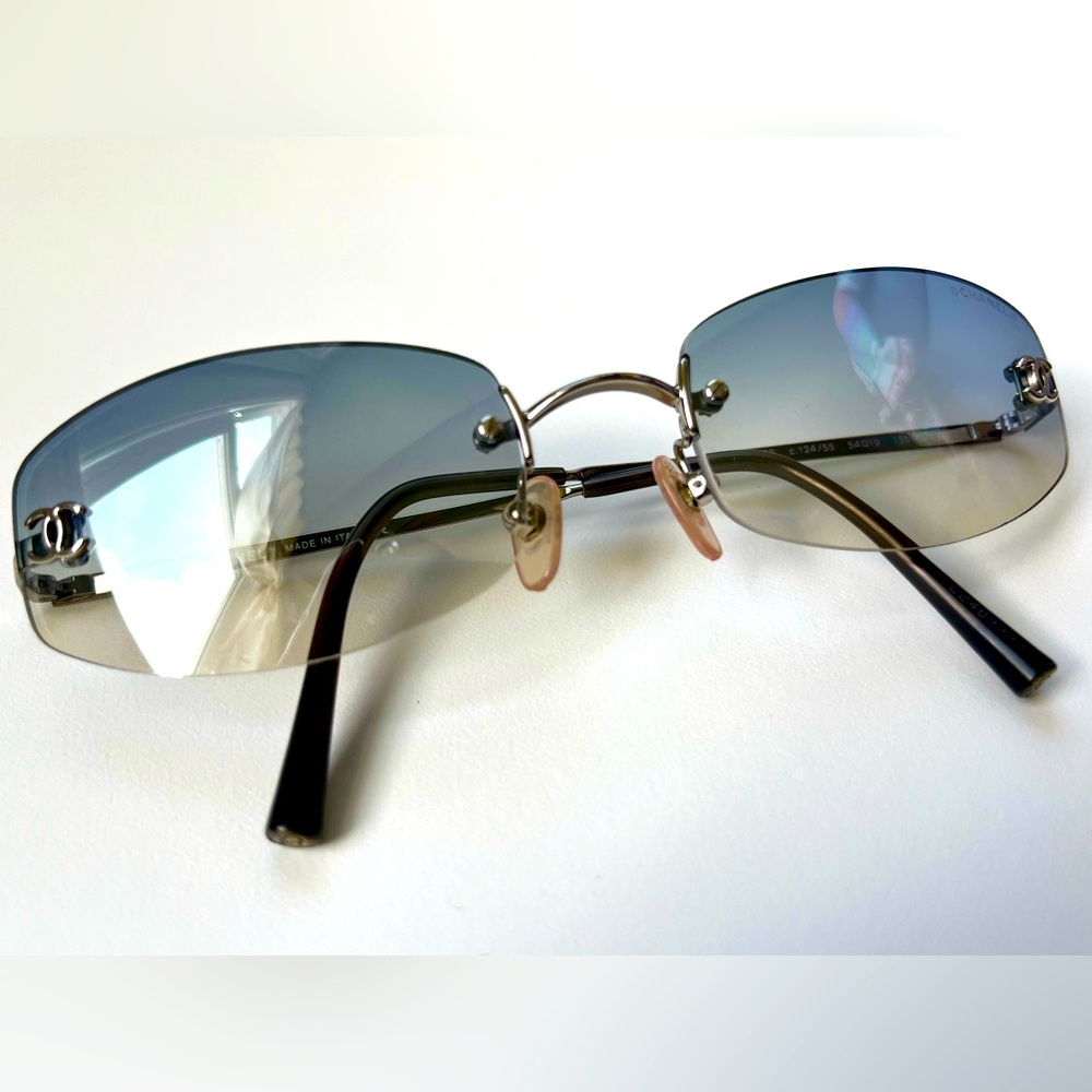 Chanel Y2K Women’s Sunglasses 4002 in blue grey (pre-owned)